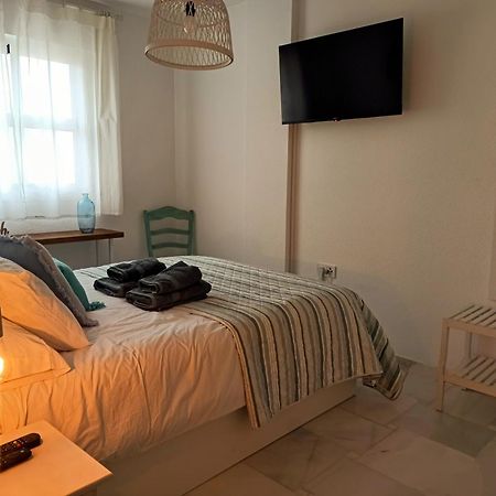 Casa Lola Conil, Azotea Al Mar Y Parking Solo Familias O Parejas Villa โกนิล เด ลาฟรอนเตรา ภายนอก รูปภาพ