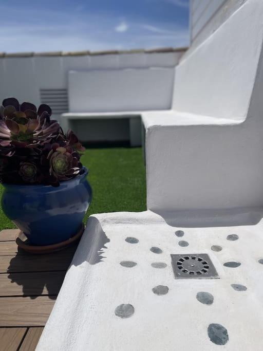 Casa Lola Conil, Azotea Al Mar Y Parking Solo Familias O Parejas Villa โกนิล เด ลาฟรอนเตรา ภายนอก รูปภาพ
