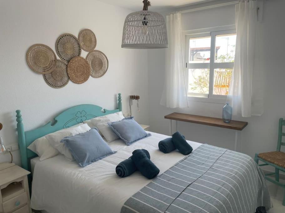 Casa Lola Conil, Azotea Al Mar Y Parking Solo Familias O Parejas Villa โกนิล เด ลาฟรอนเตรา ภายนอก รูปภาพ